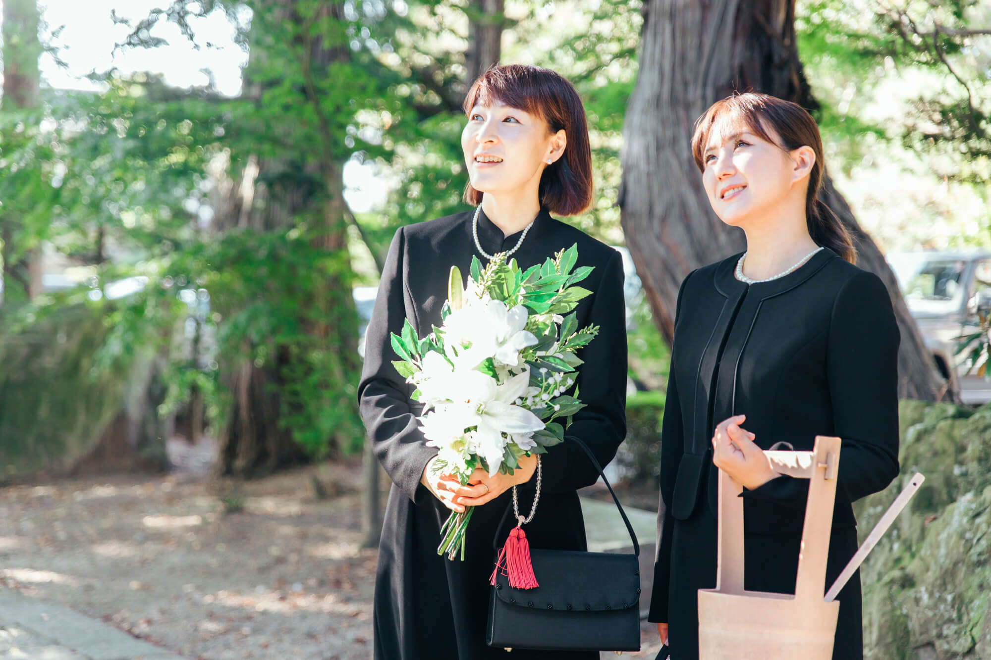 家族葬の流れを詳しく解説～一般葬との違いや気を付けたいマナーとは？
